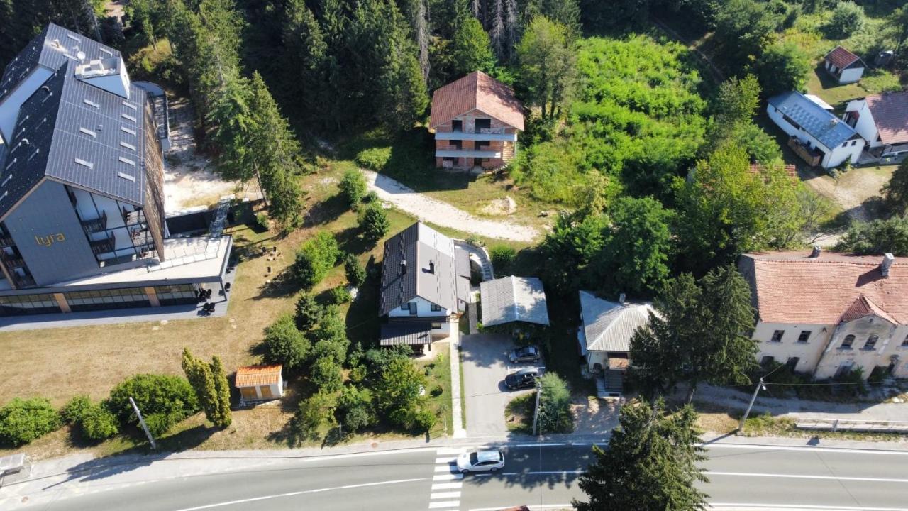 Apartment Bobic Licko Petrovo Selo Экстерьер фото